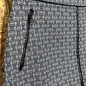 Tory Burch Patterned Front-Zip Skirt | Size 8
